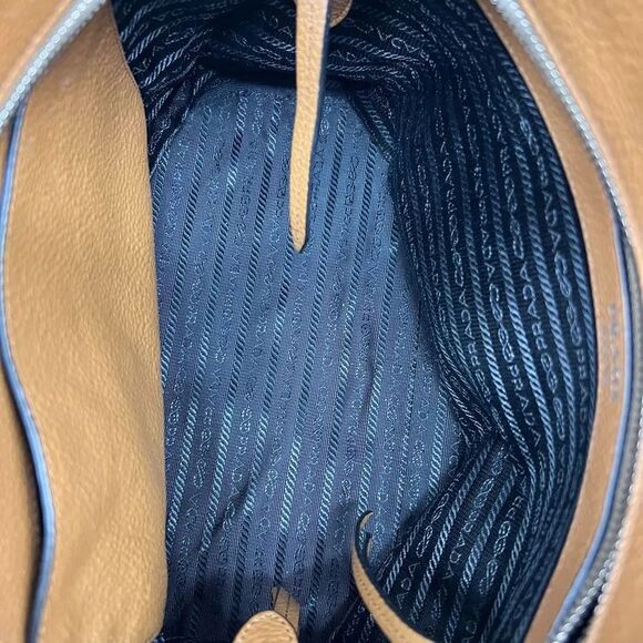 Prada Women Pre-Loved Bag Very Good Condition - Picture 9 of 9